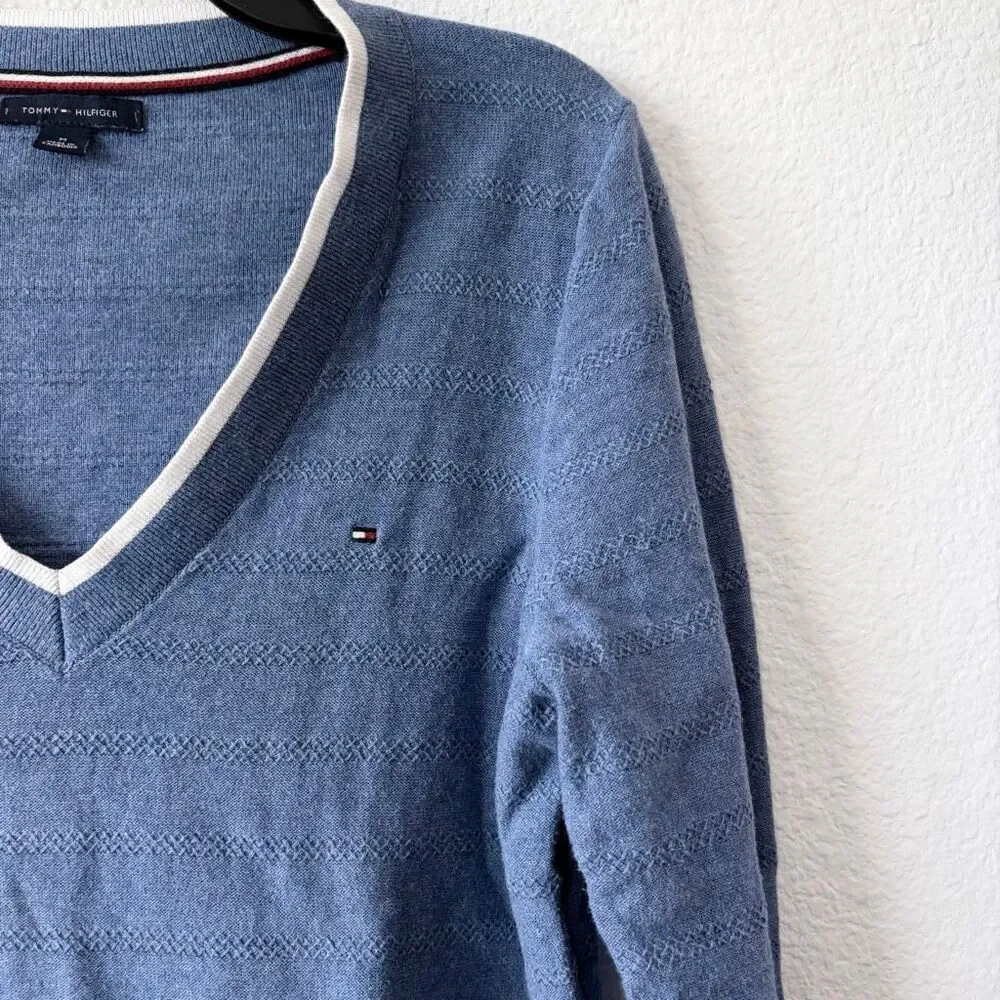 Tommy Hilfiger Blue V-Neck Pointelle Knit Sweater Size Medium